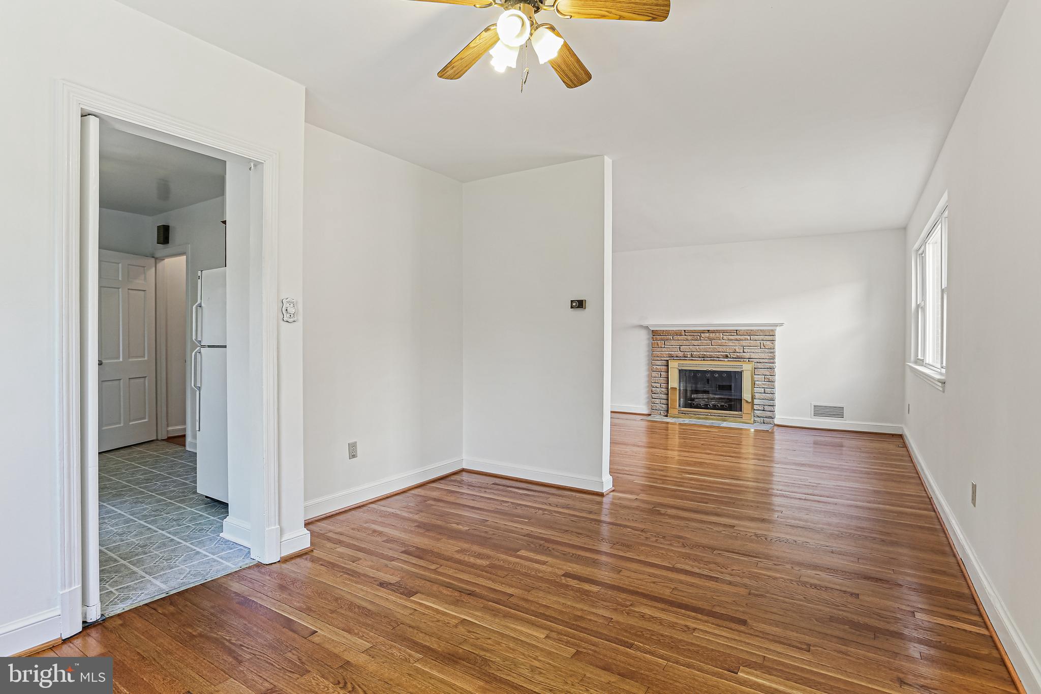 WOODSIDE PARK - Residential