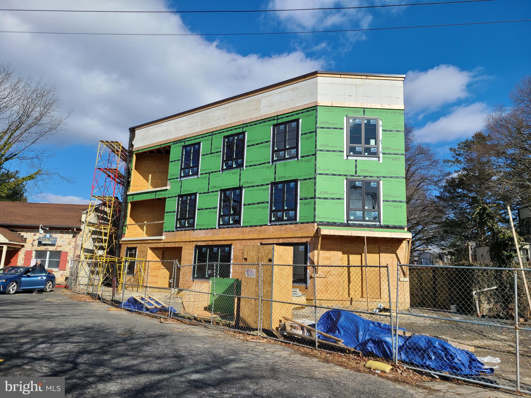 CHESTNUT HILL - Residential