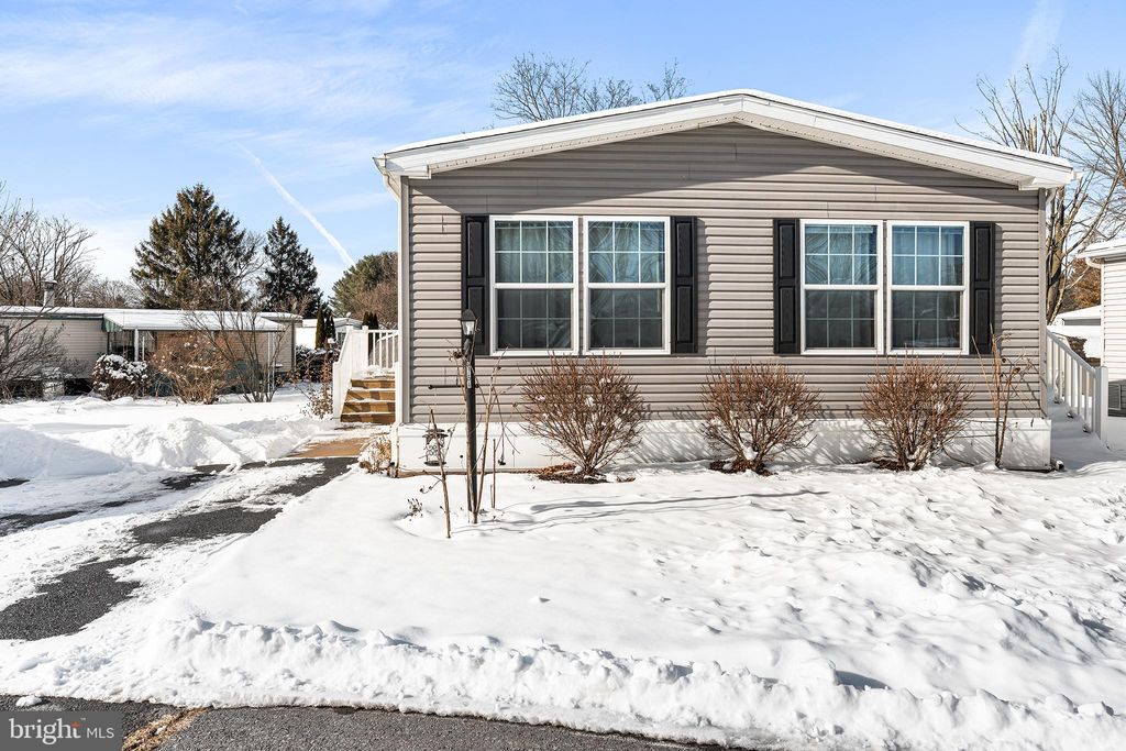 Photo of 8754 Breinig Run Circle, BREINIGSVILLE, PA 18031 (MLS # PALH2014414)