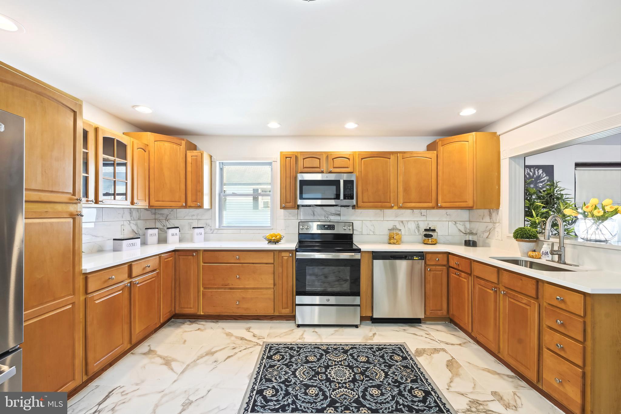 BACK RIVER HIGHLANDS - Residential