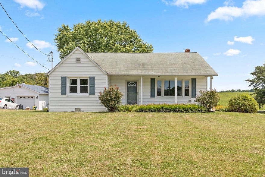 Perfect Starter Home - 3 Bedroom 1 Bath Rambler on 1.5 acres in Hollywood at an affordable price!!! New kitchen floor, driveway access from Three Notch Rd or Old Three Notch Rd to the rear garage.  Schedule your viewing today!!!