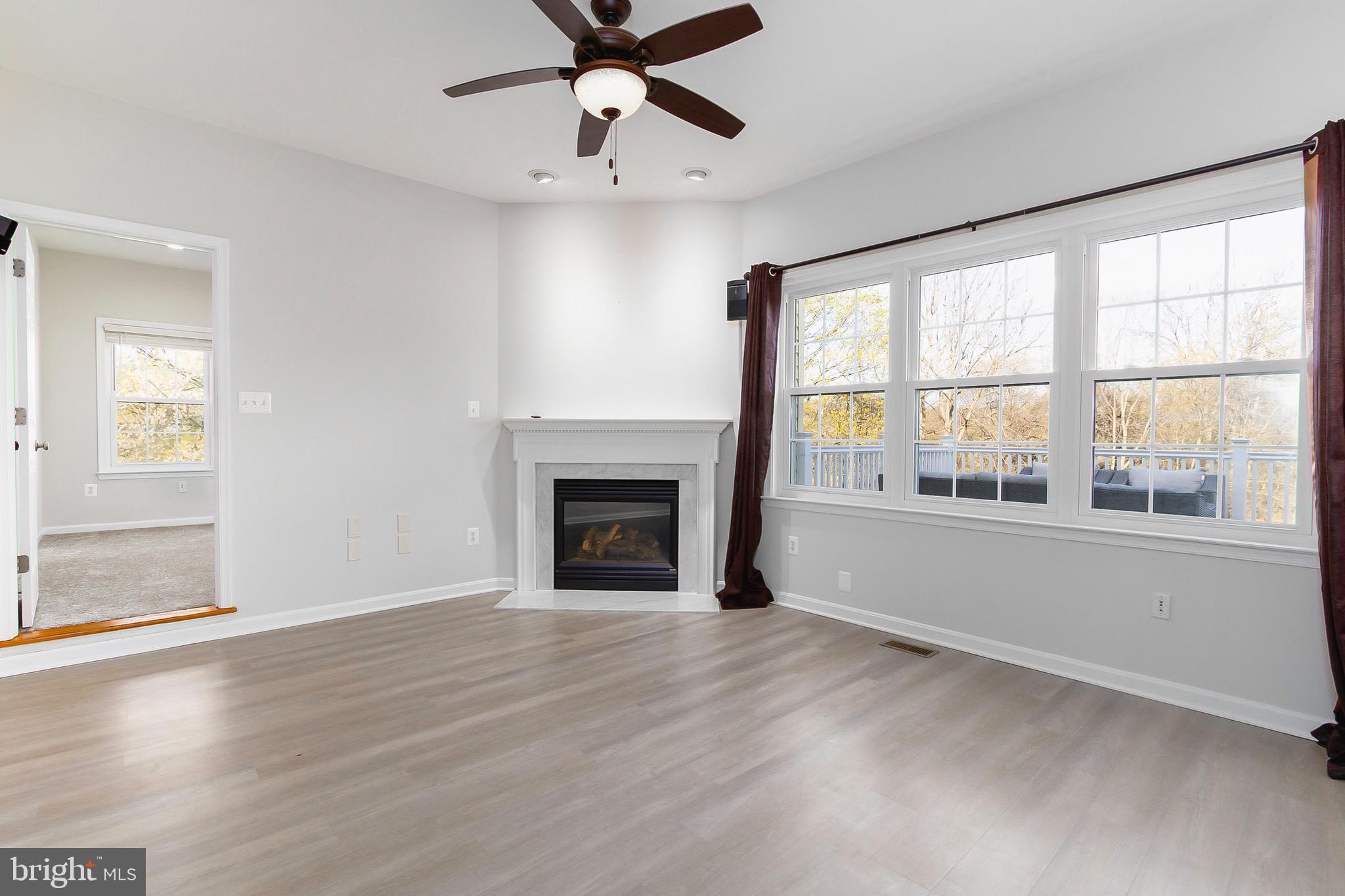 5725 MEYERFIELD COURT