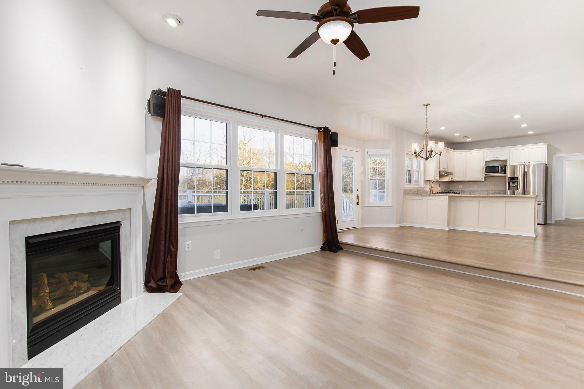 5725 MEYERFIELD COURT