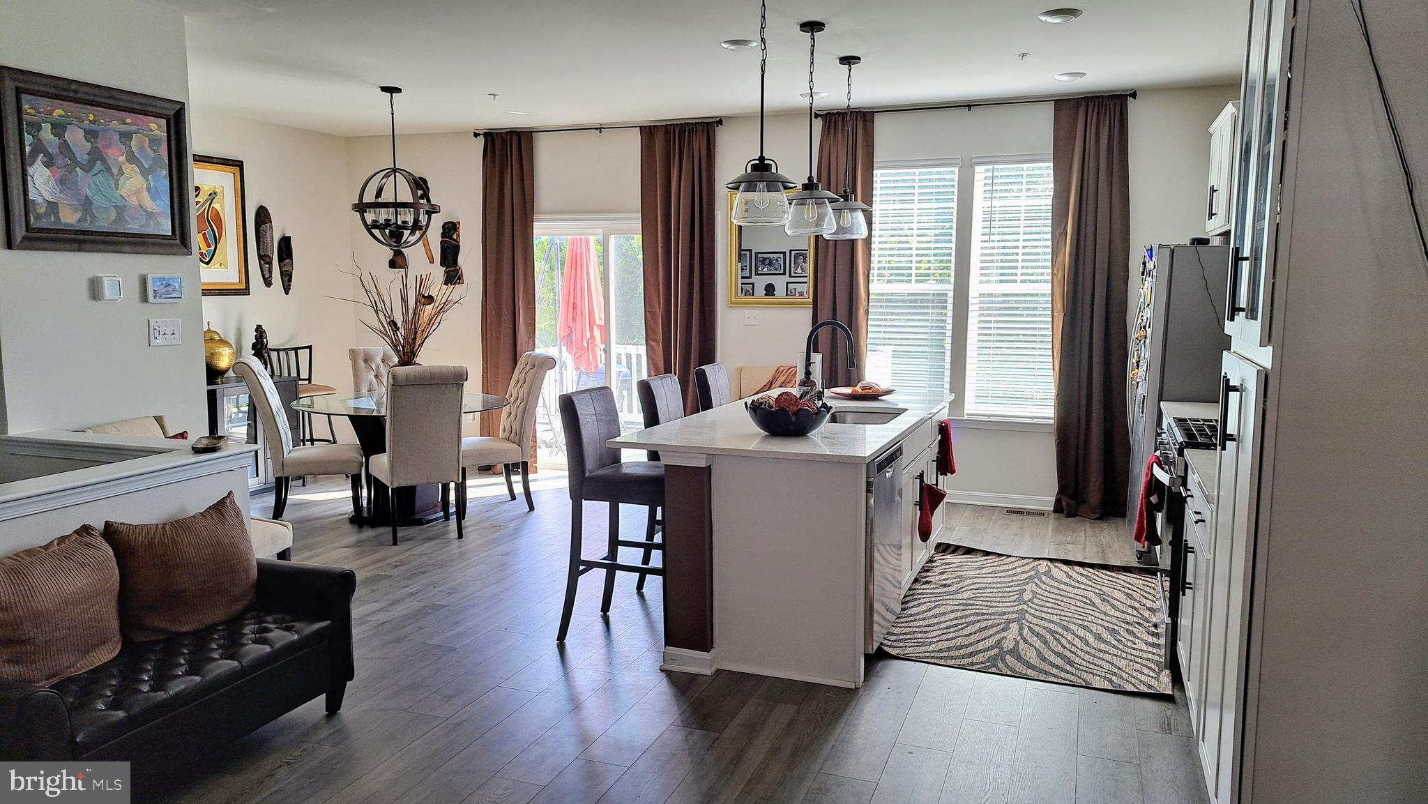 WOODMORE OVERLOOK - Residential Lease