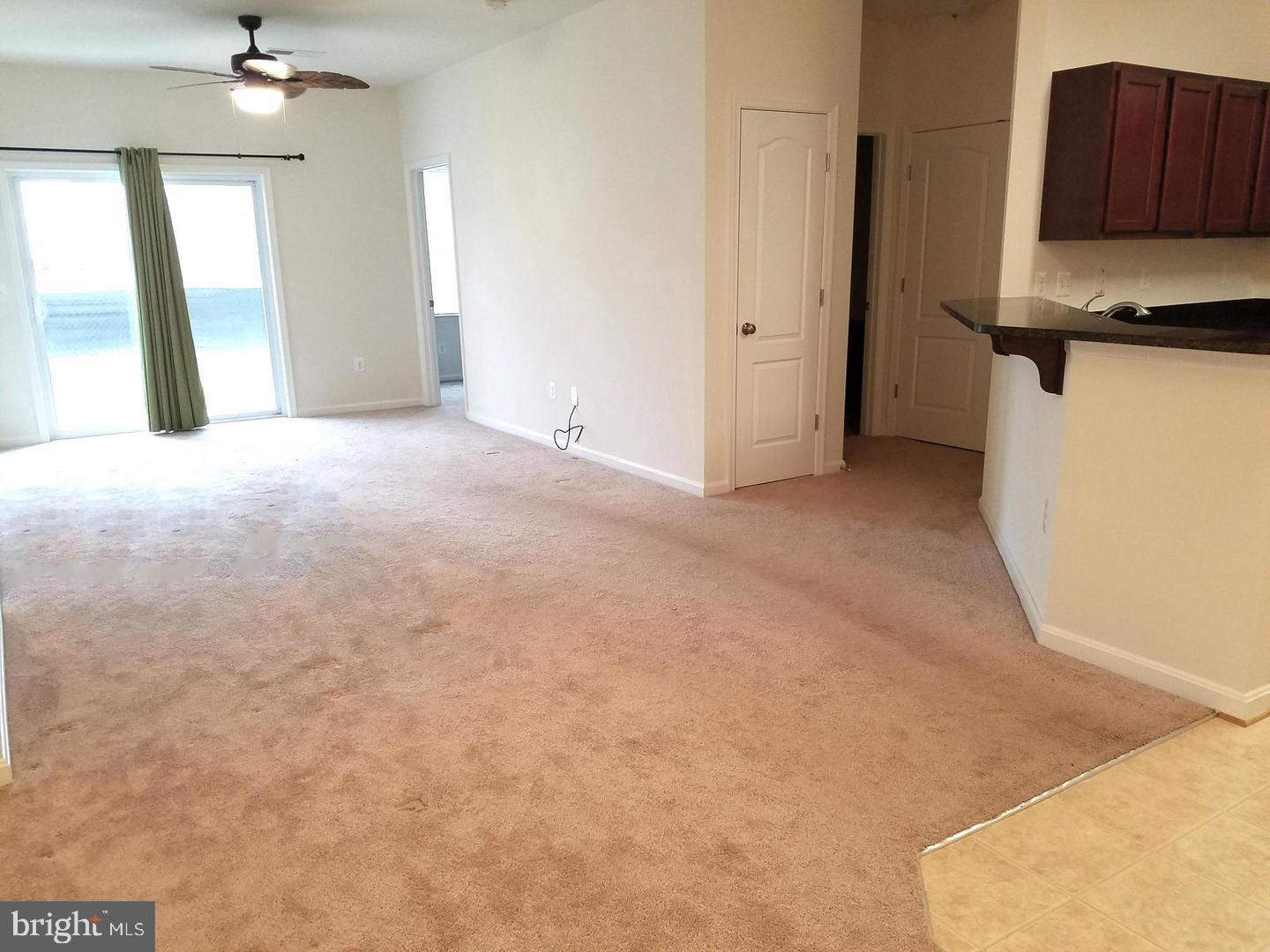 RESIDENCES AT WILDEWOOD - Residential Lease