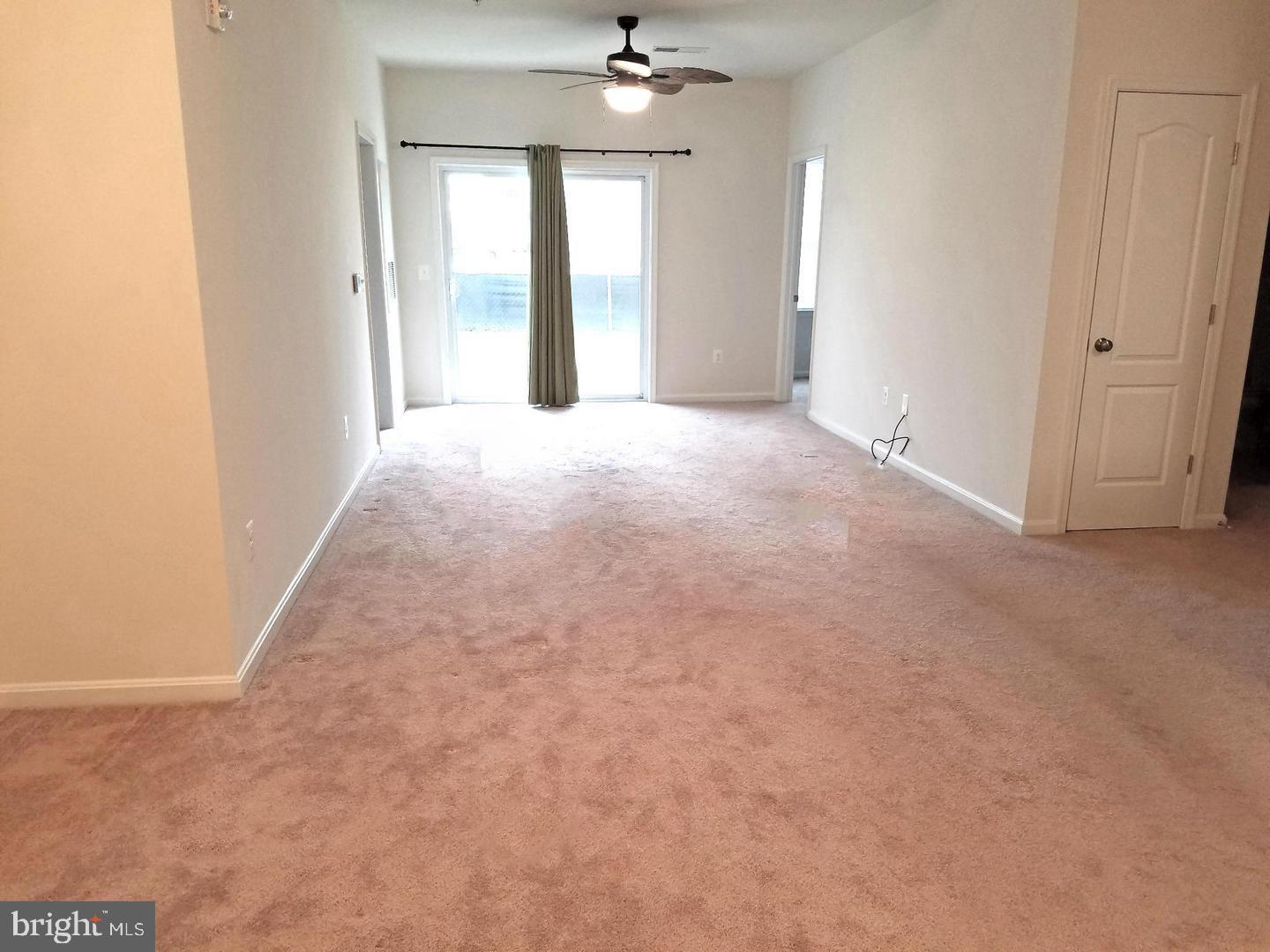 RESIDENCES AT WILDEWOOD - Residential Lease