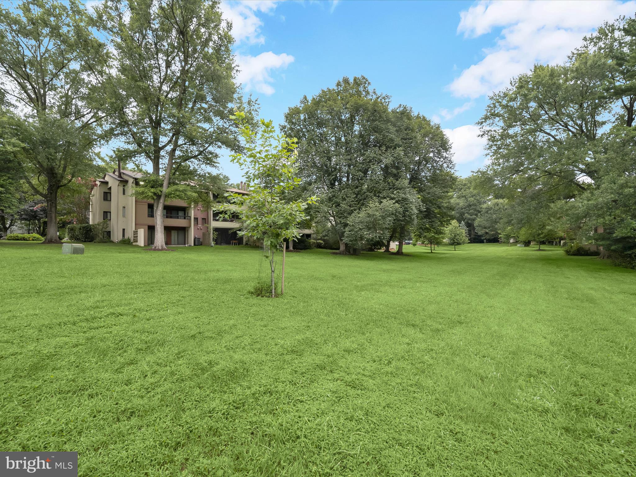 DEERING WOODS - Residential