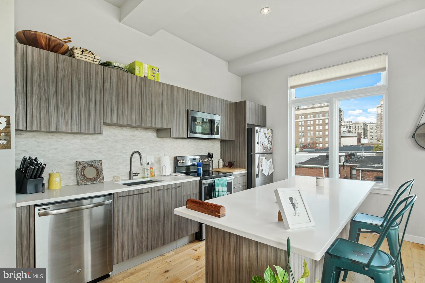 CENTER CITY - Residential Lease