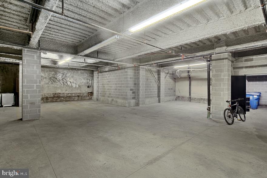 CENTER CITY - Residential Lease