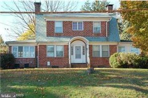 Photo of 10910 Reisterstown Road, OWINGS MILLS, MD 21117 (MLS # MDBC2140408)