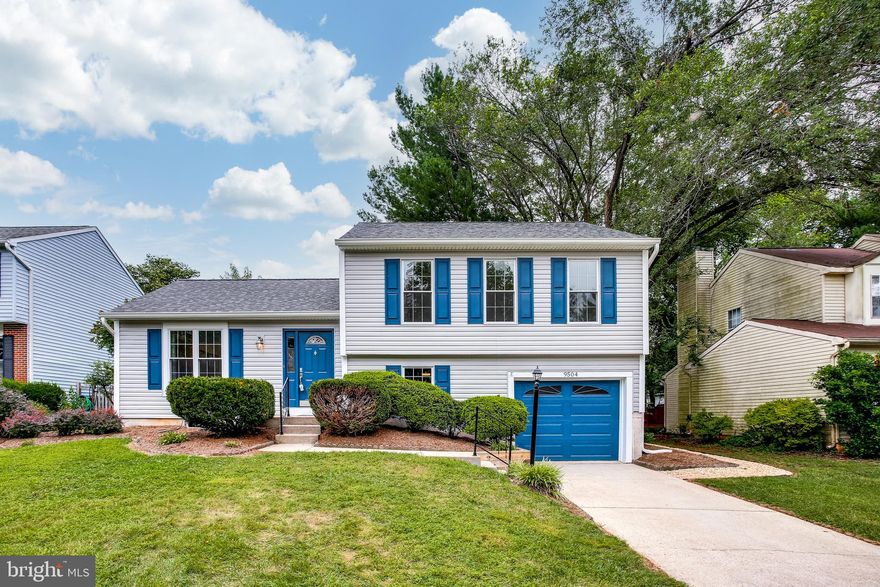 Four level split with no Columbia fee (no CPRA). Home includes many updates over the years. Most recent updates include:  new carpet in family room and upstairs level, vinyl flooring in foyer, kitchen and bathrooms,  fresh paint in home including deck, extra attic insulation (2019), siding (2019), front door(2019), garage door(2019), yard clearing and path(2019). Other improvements in the last 10 years include architectural roof, bamboo floors in dining room and living room, HVAC, and windows.
The home offers loads of storage especially with the secondary lower level. Convenient location- close to shopping and major commuting routes!