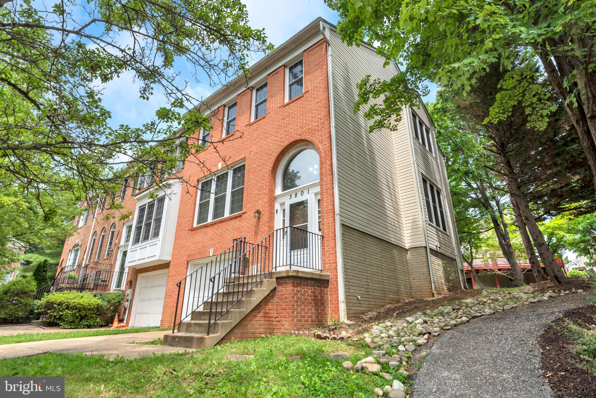 3801 BERLEIGH HILL COURT