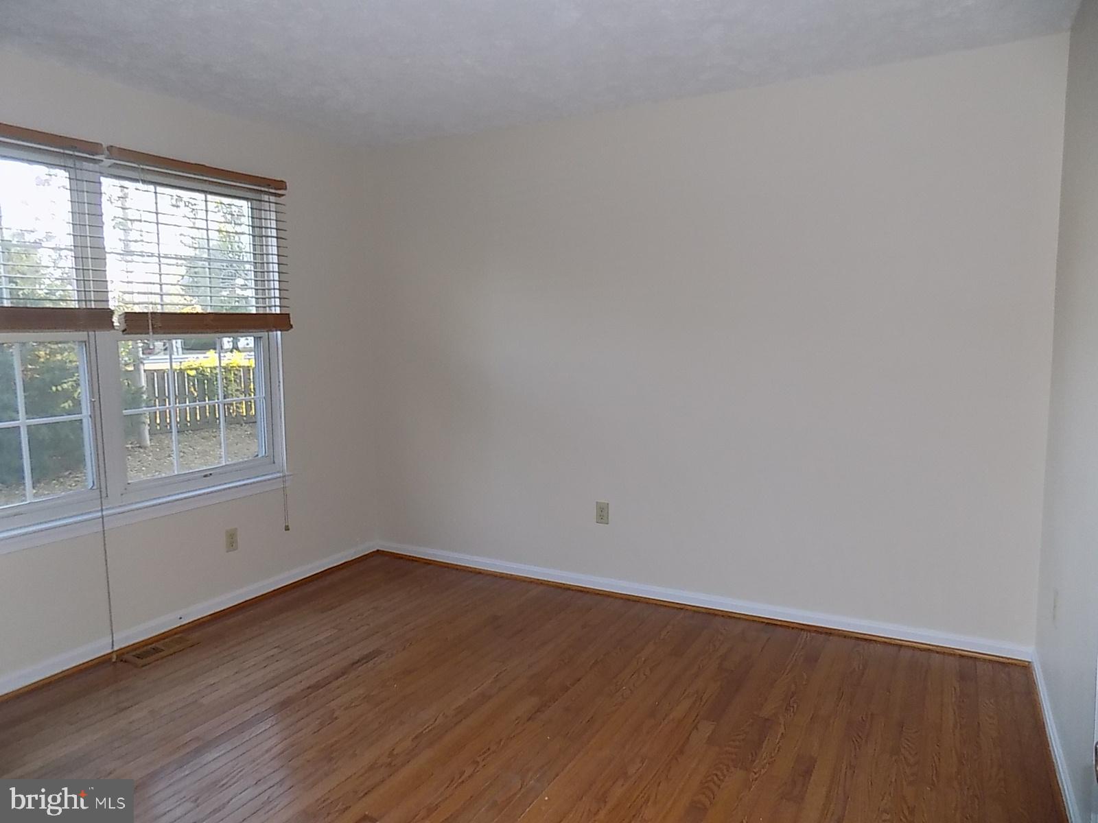 GREENMONT - Residential Lease