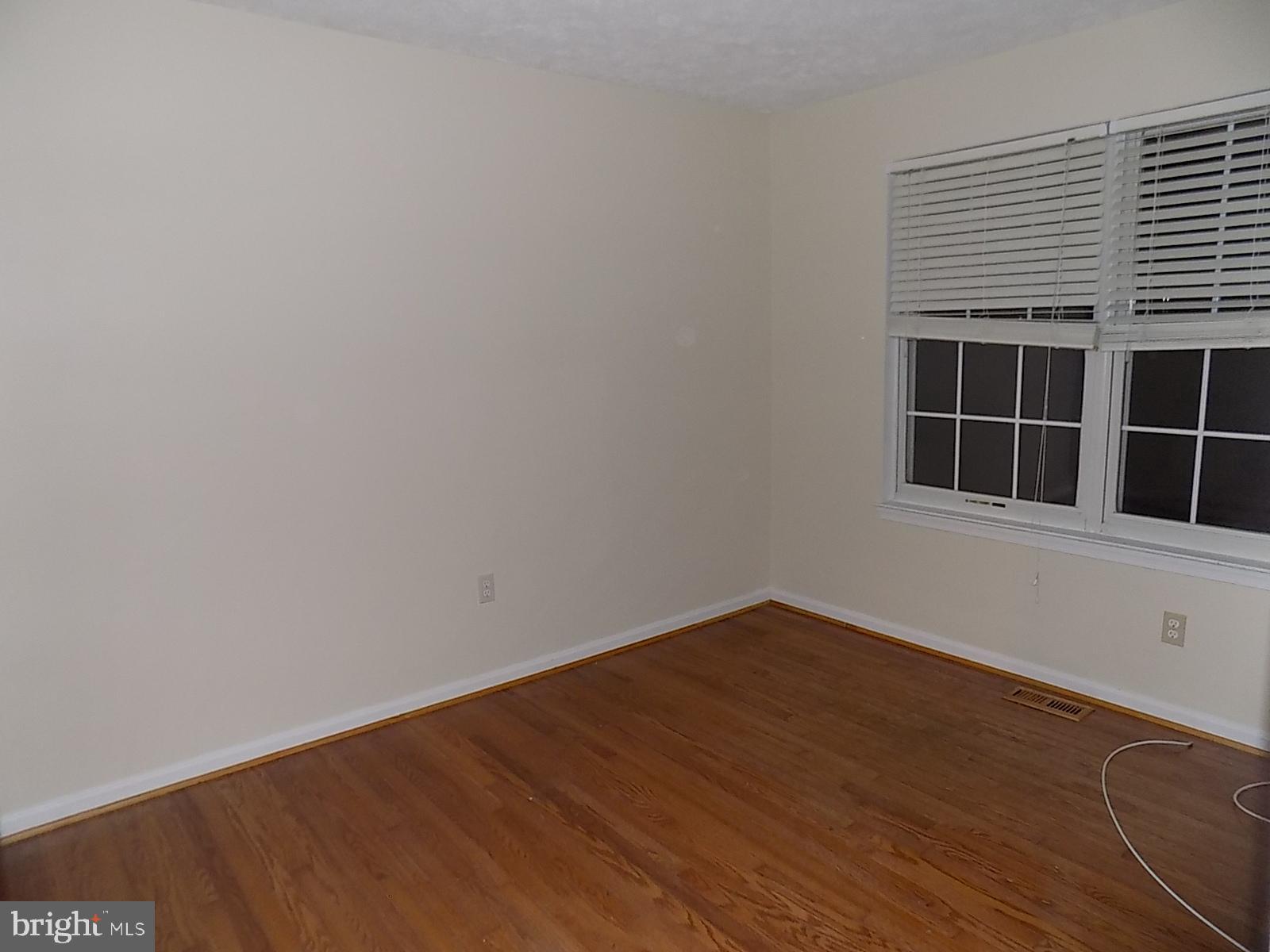 GREENMONT - Residential Lease