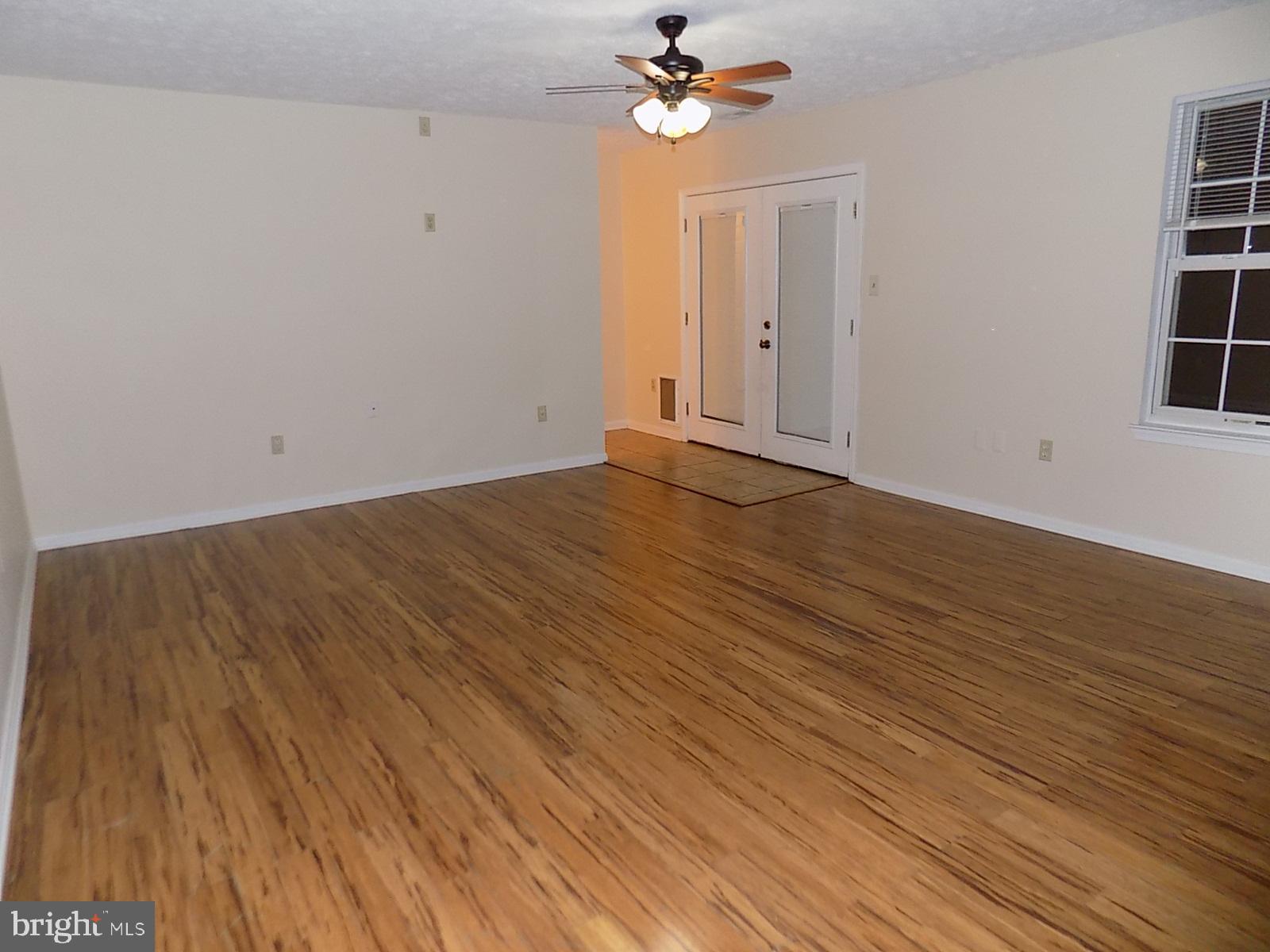 GREENMONT - Residential Lease