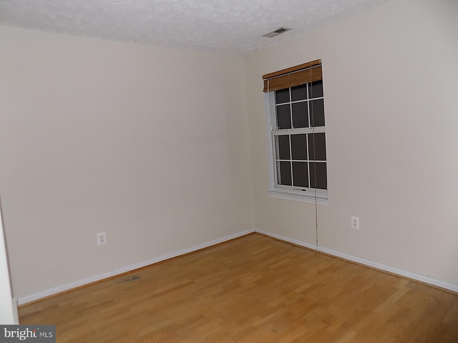 GREENMONT - Residential Lease