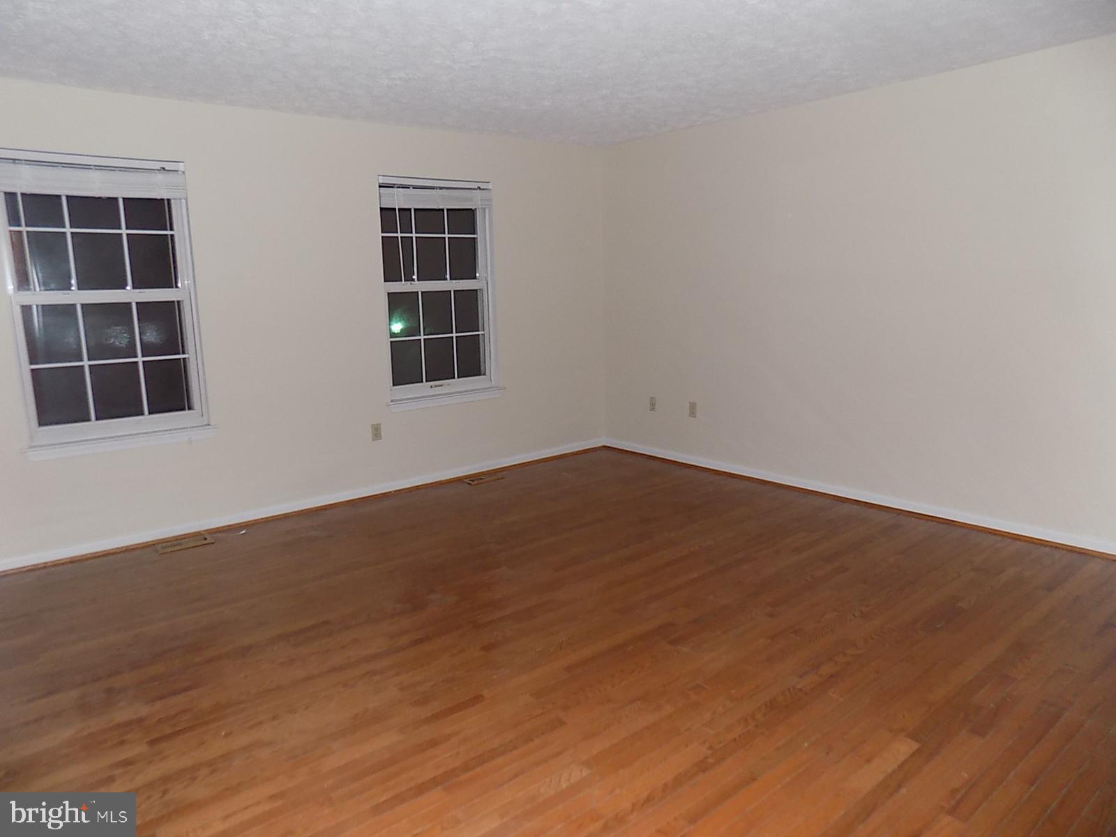 GREENMONT - Residential Lease