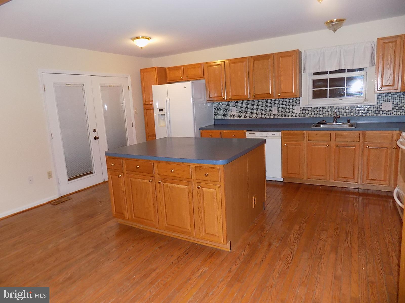 GREENMONT - Residential Lease