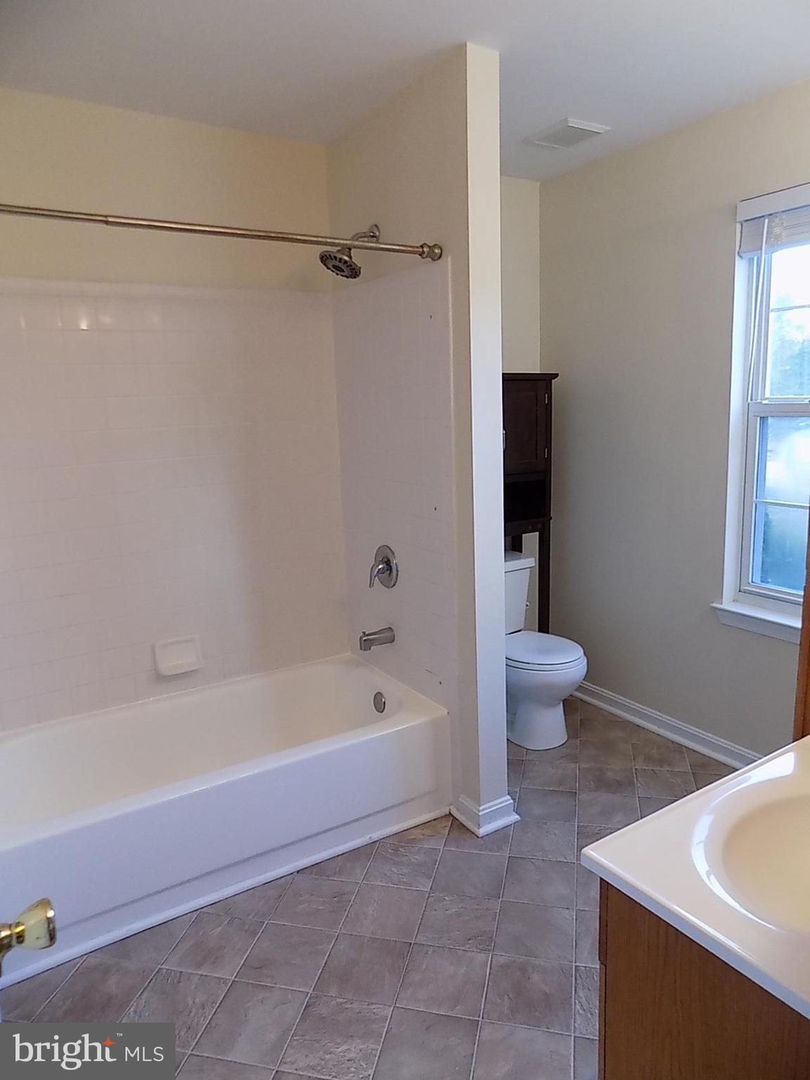 GREENMONT - Residential Lease