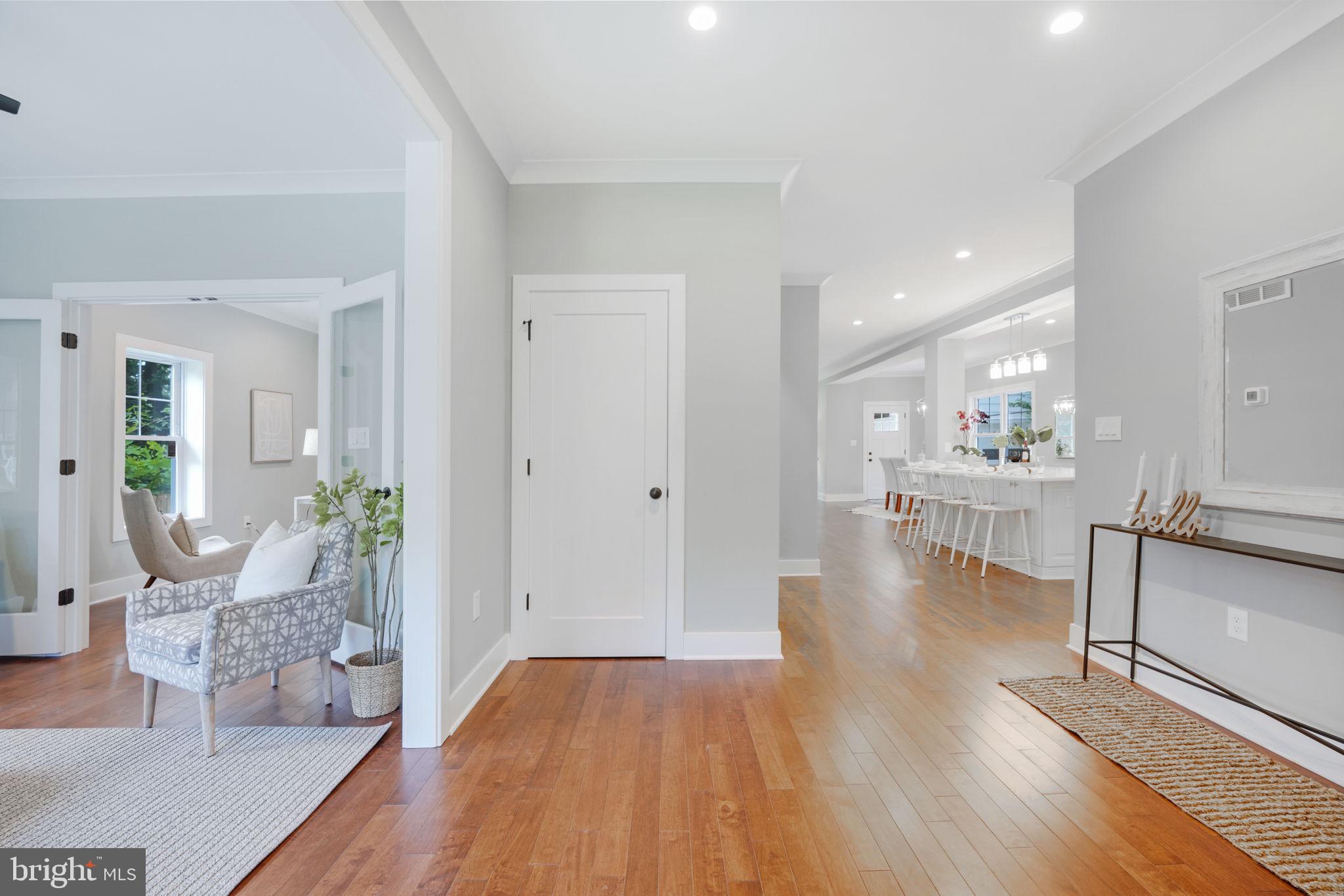 10811 SCOTT DRIVE