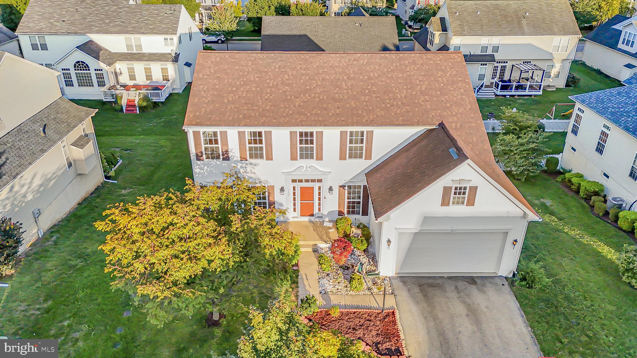 LAKELAND PLACE - Residential