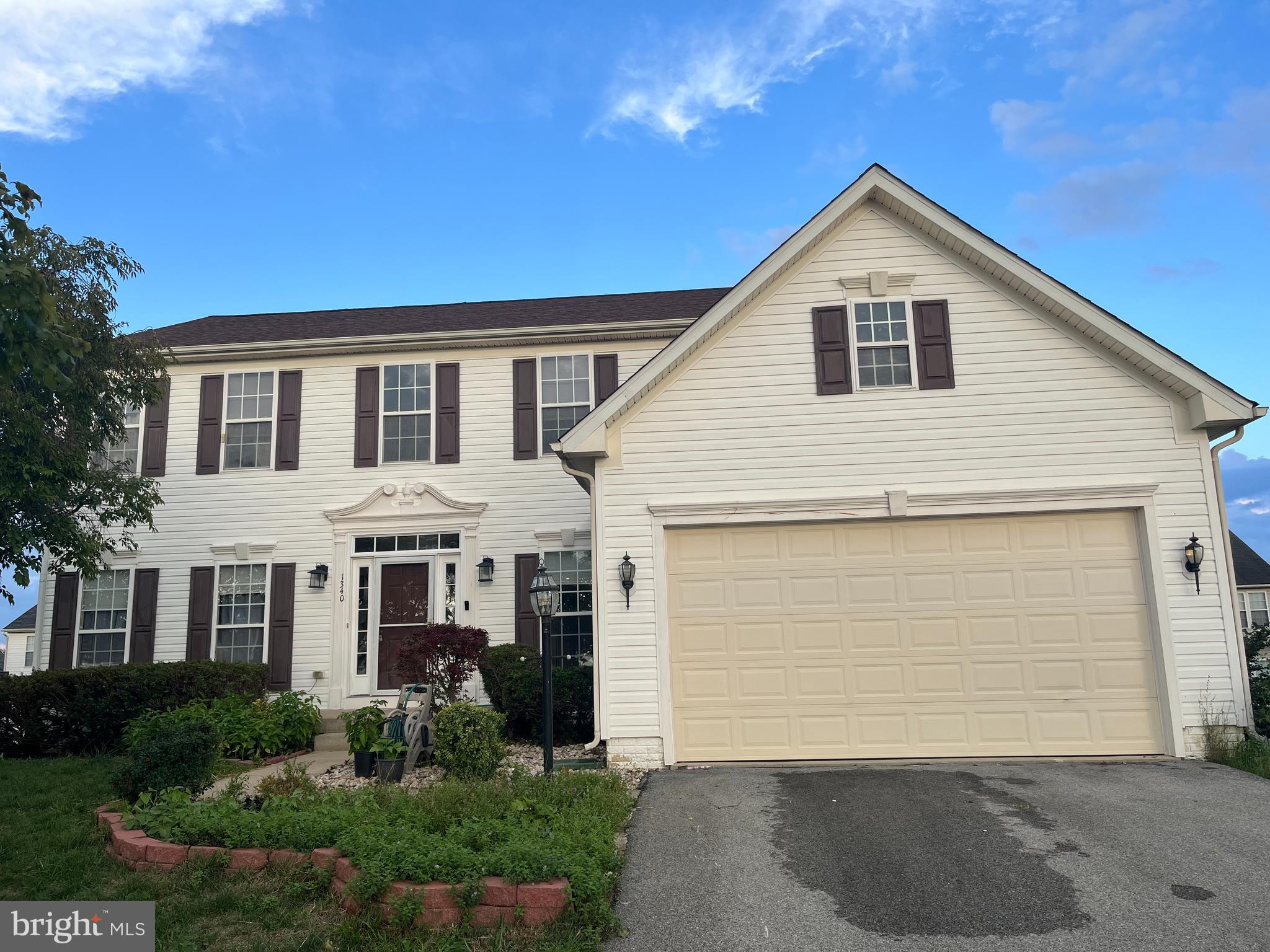 LAKELAND PLACE - Residential