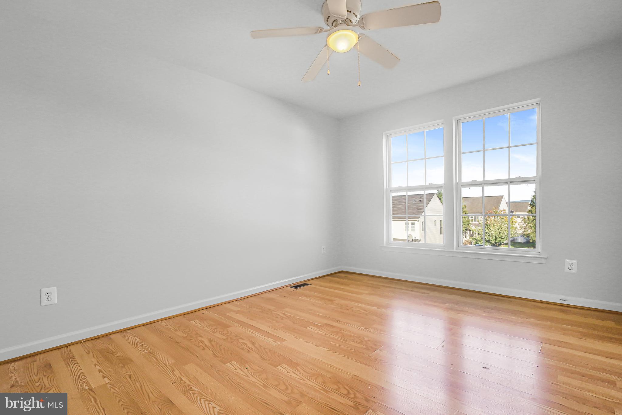 LAKELAND PLACE - Residential