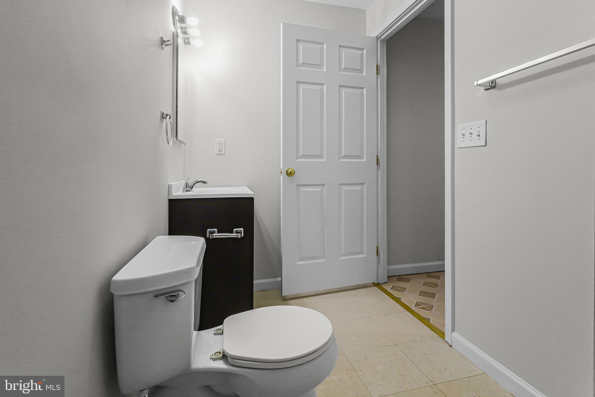 LAKELAND PLACE - Residential