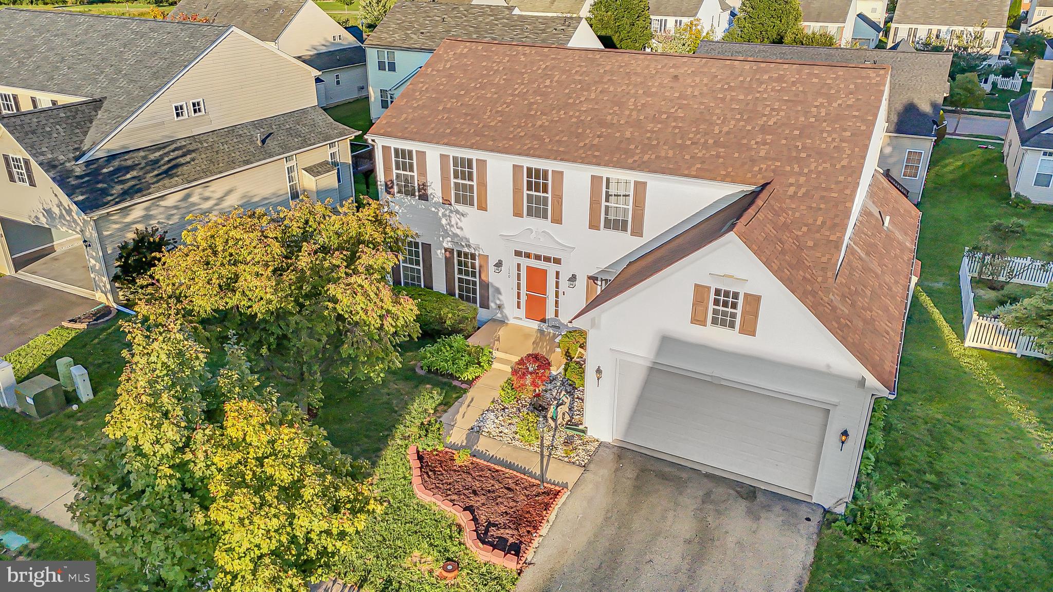 LAKELAND PLACE - Residential