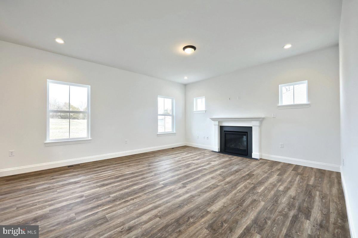 LOGAN MEADOWS - Residential