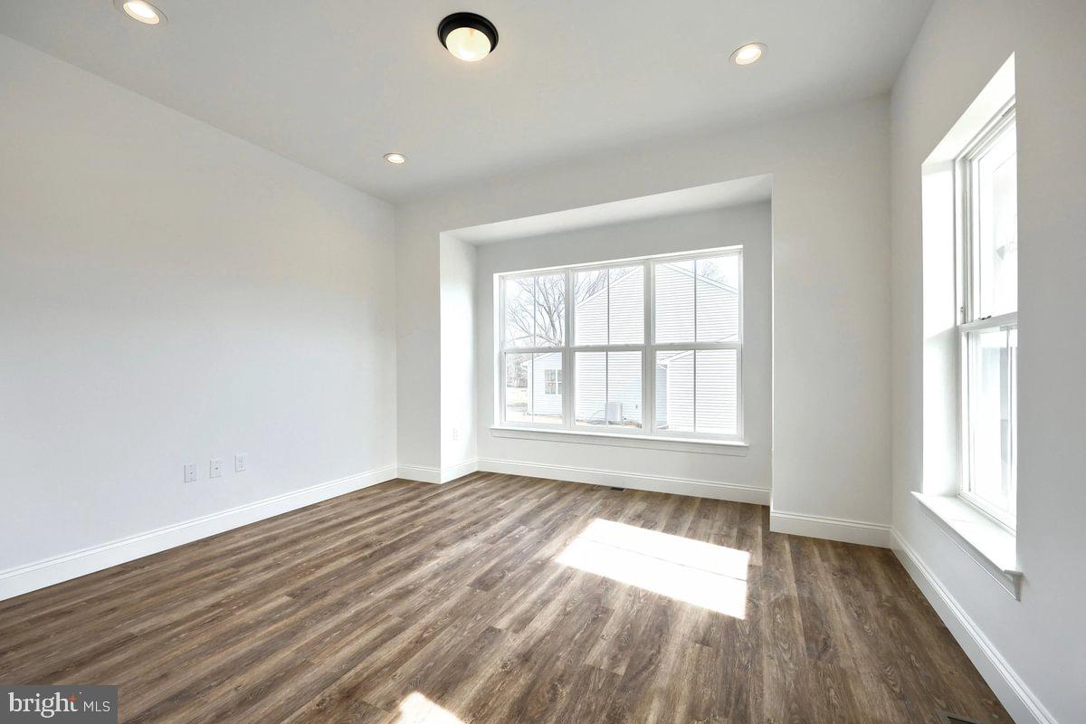 LOGAN MEADOWS - Residential