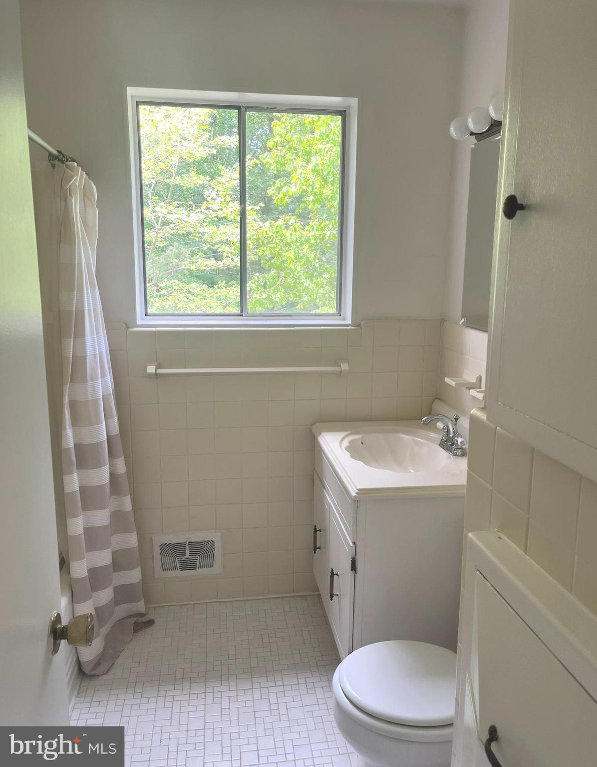 PARKSIDE CONDOMINIUMS - Residential