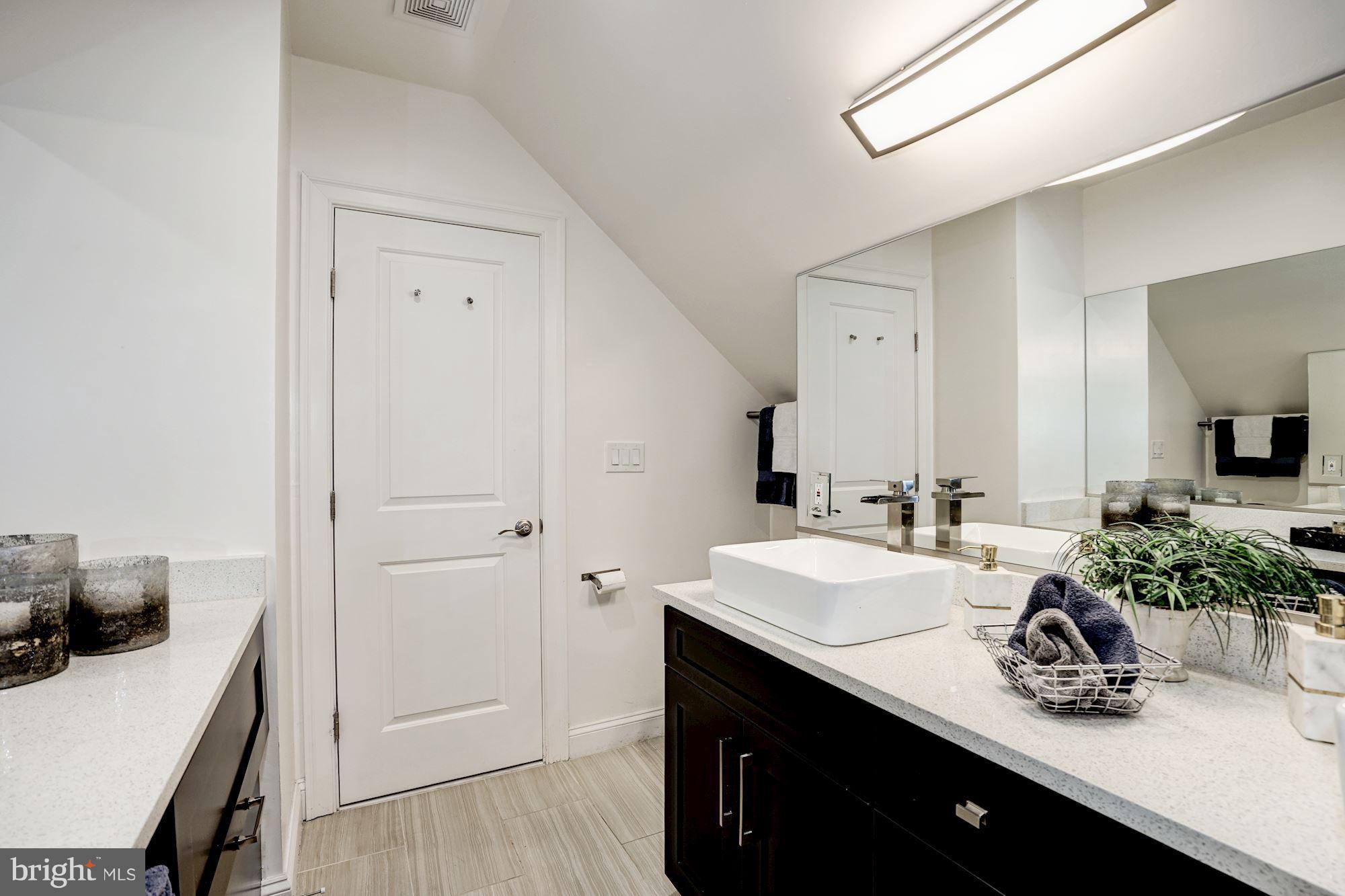 FAIRLINGTON ARBORS - Residential