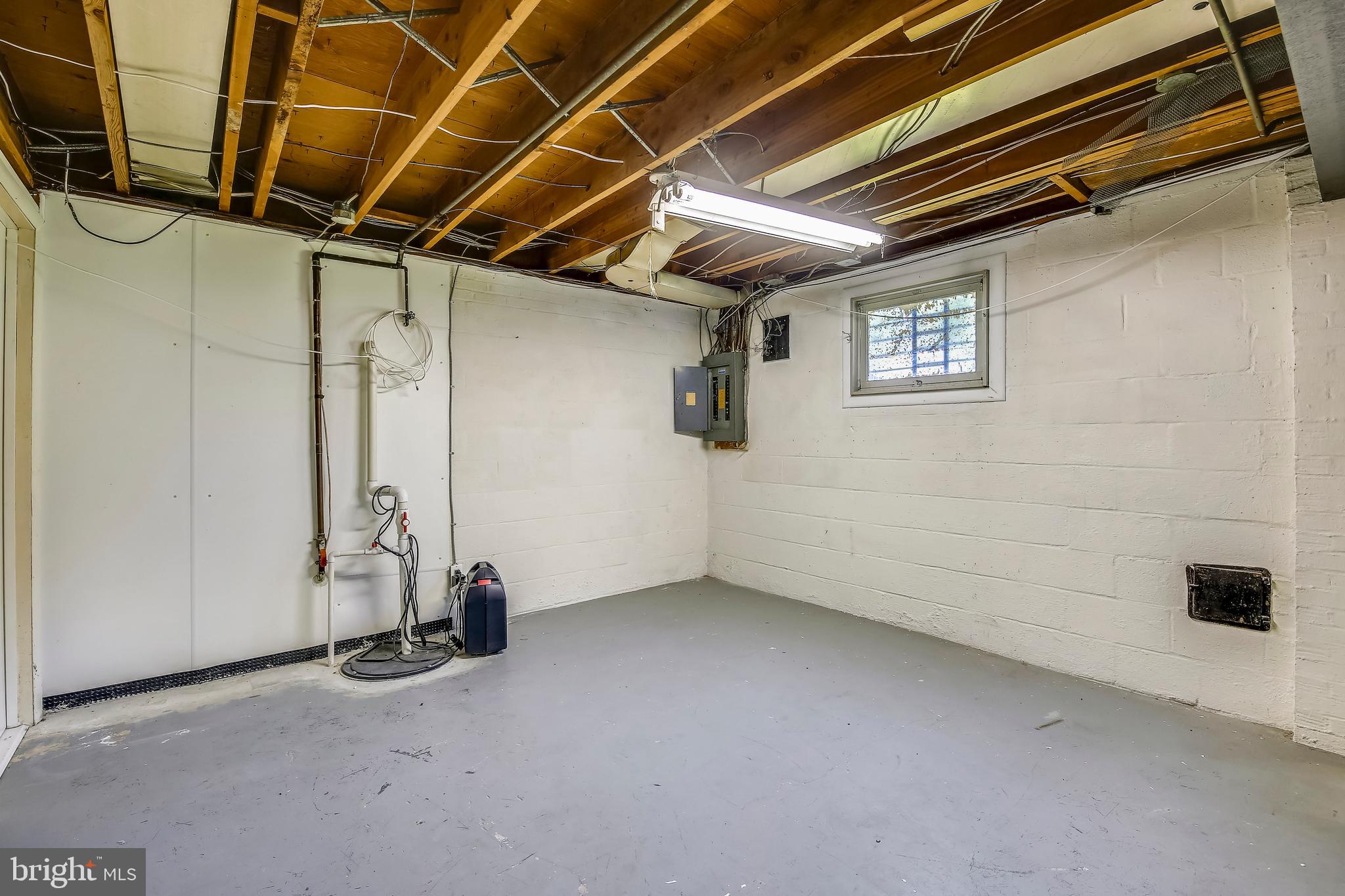 PT WHEATON OUT - Residential Lease