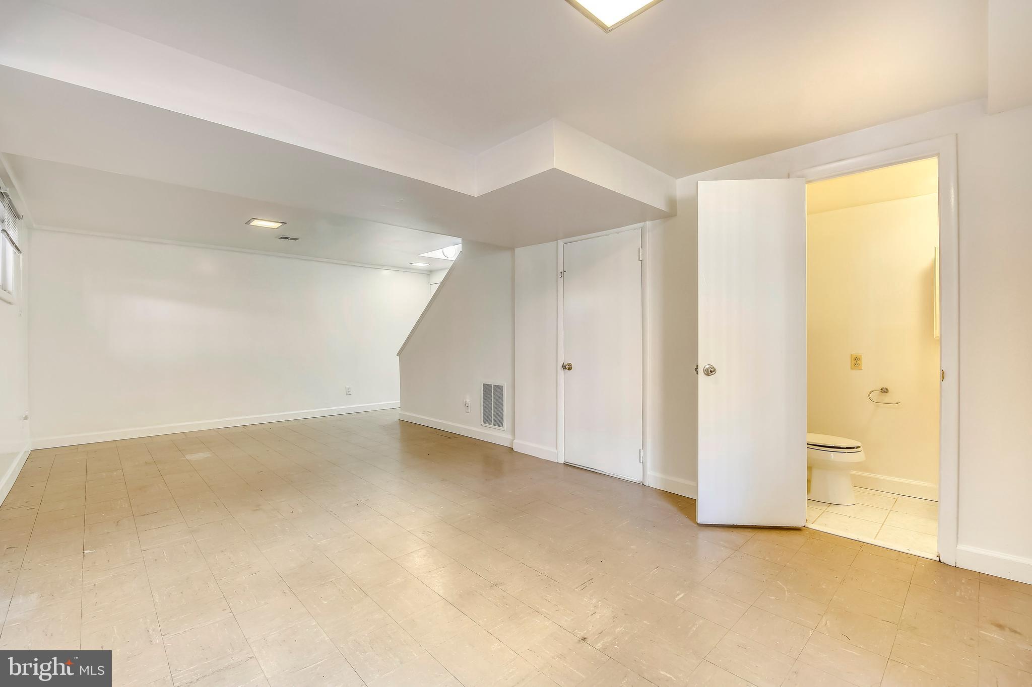 PT WHEATON OUT - Residential Lease