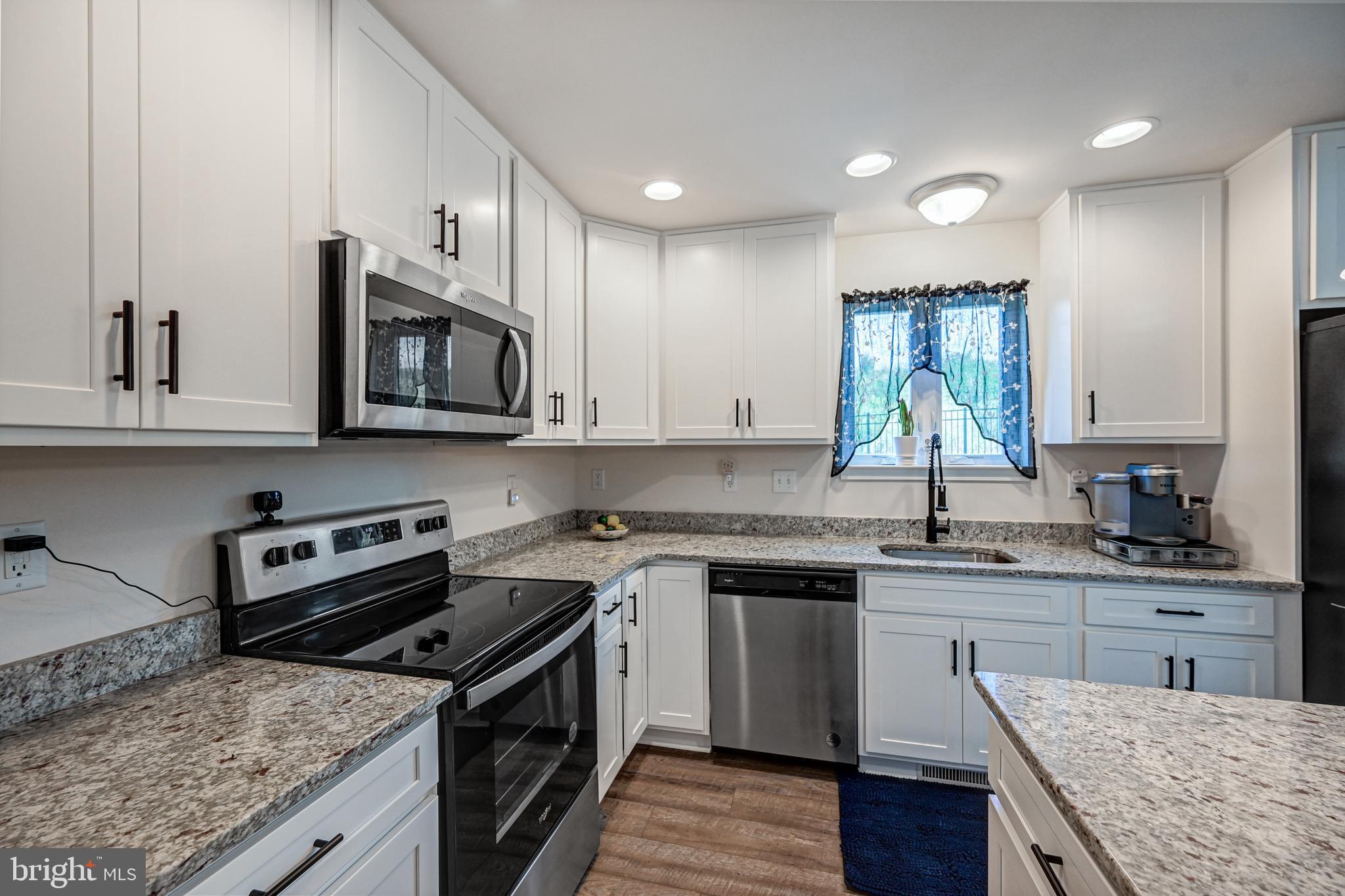 FARM LANE ESTATES - Residential