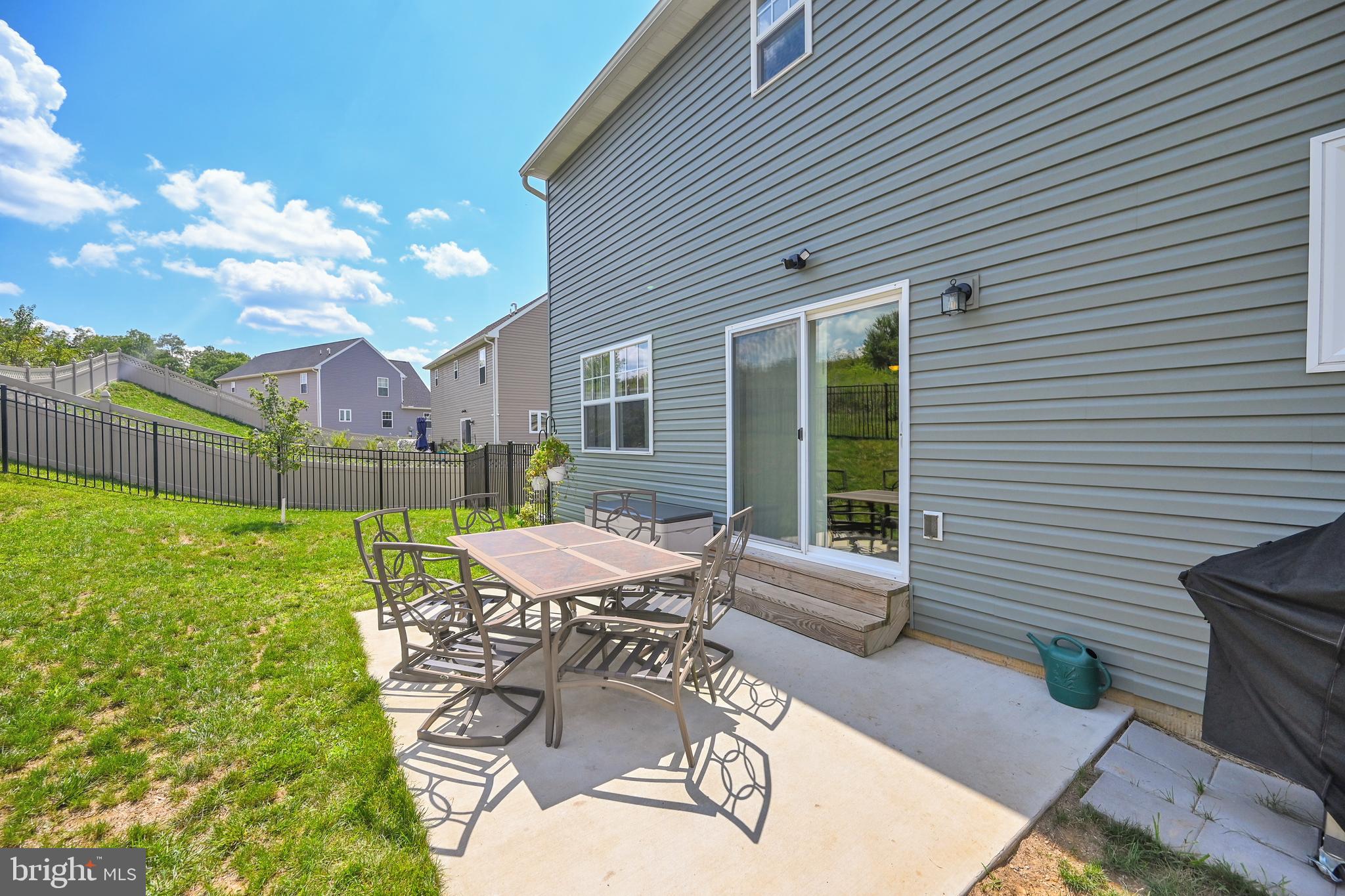 FARM LANE ESTATES - Residential