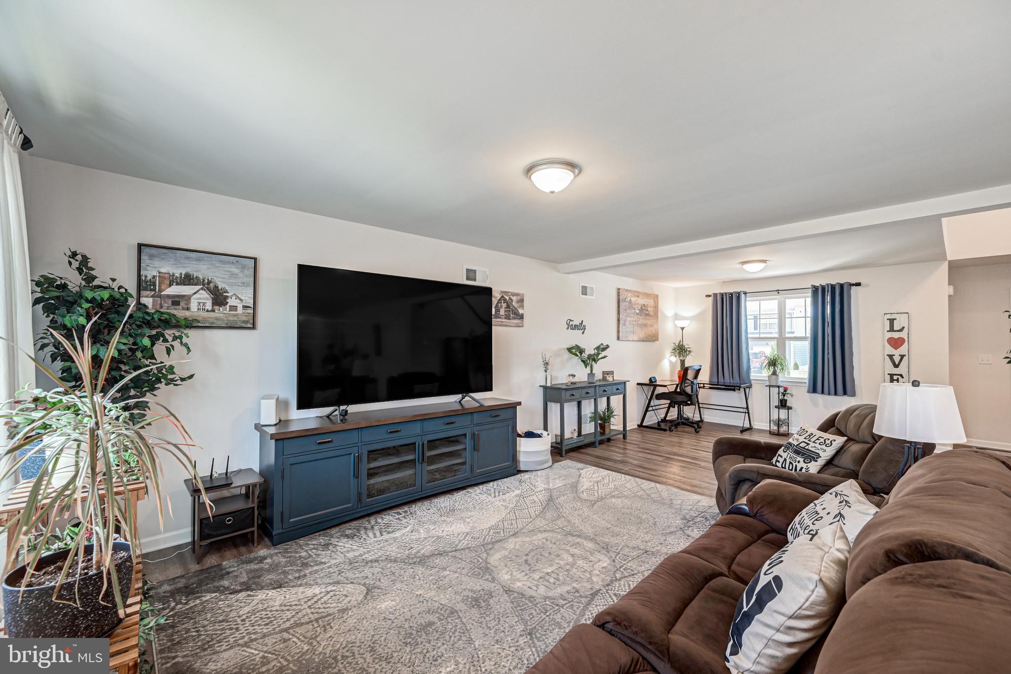 FARM LANE ESTATES - Residential