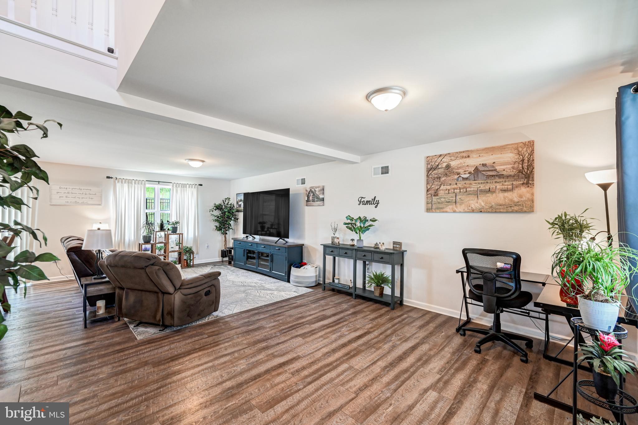 FARM LANE ESTATES - Residential