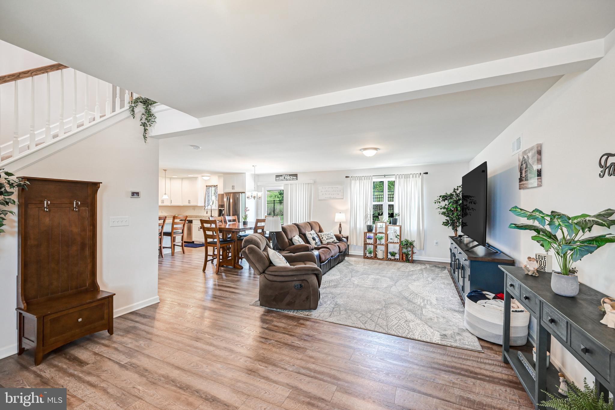 FARM LANE ESTATES - Residential