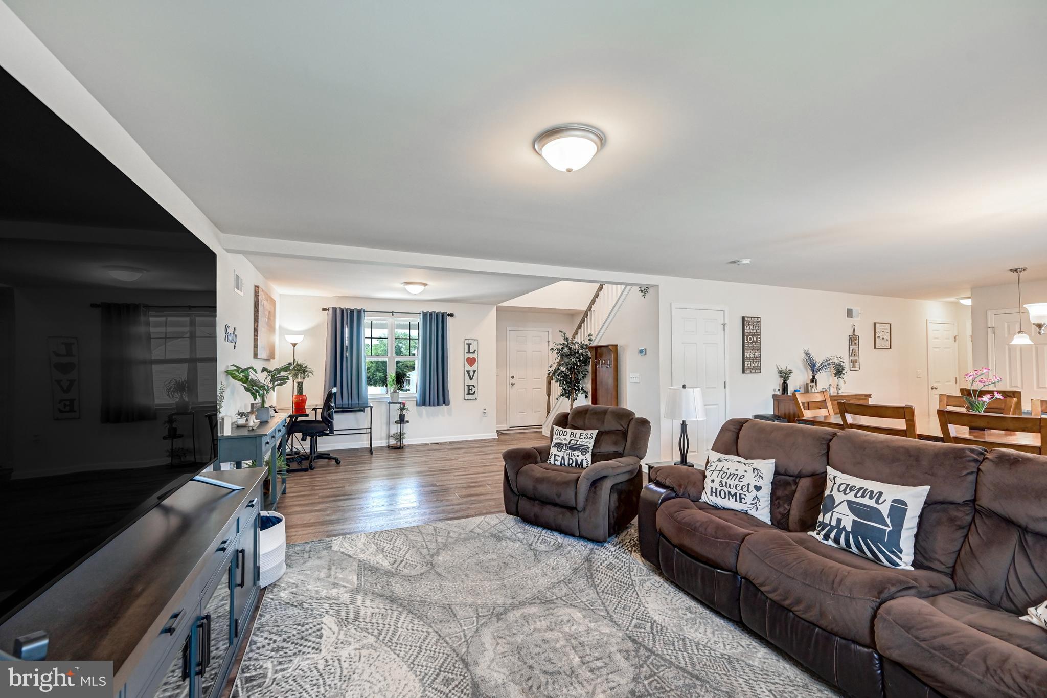 FARM LANE ESTATES - Residential