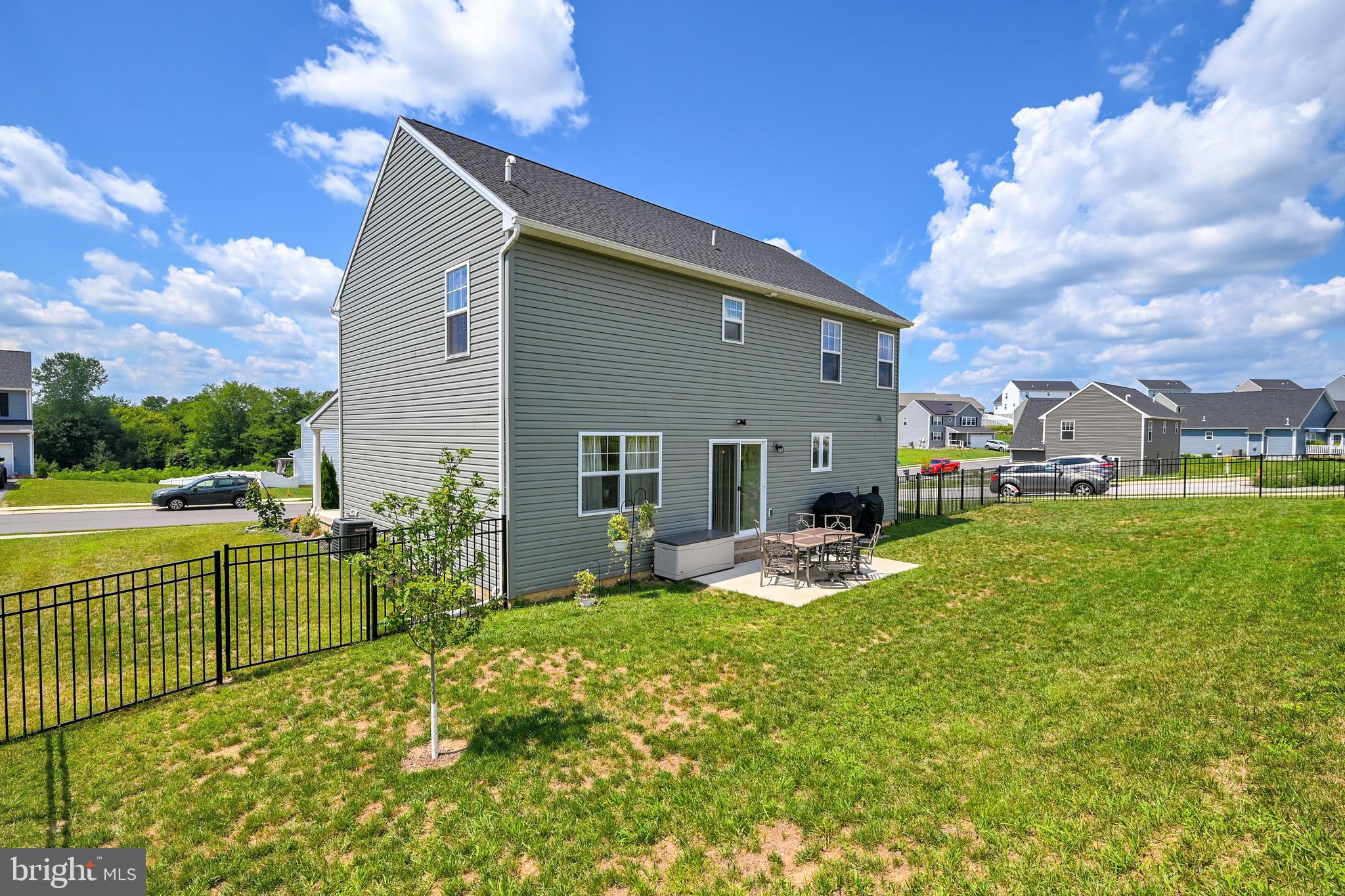 FARM LANE ESTATES - Residential