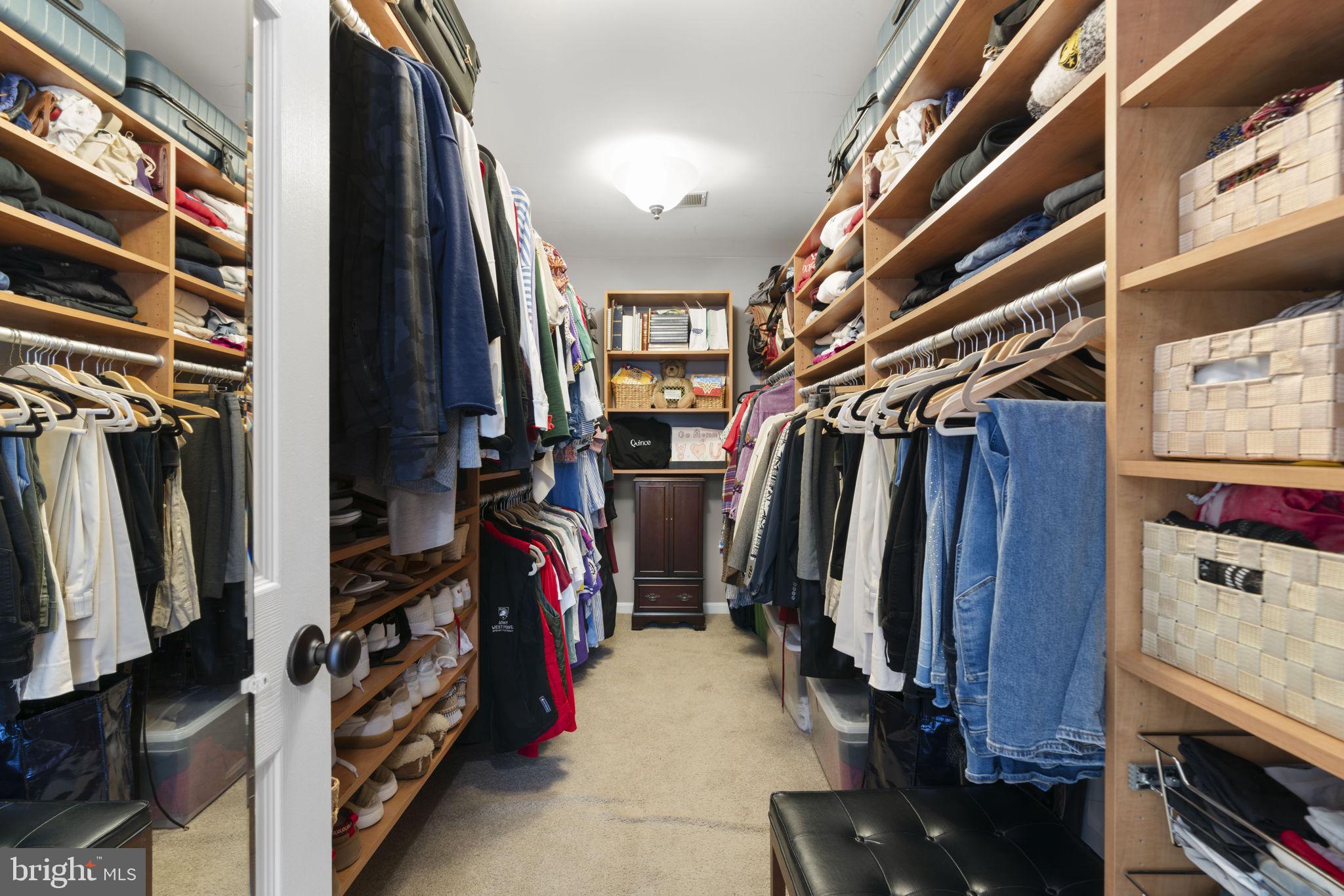 BROOKEFIELD - Residential