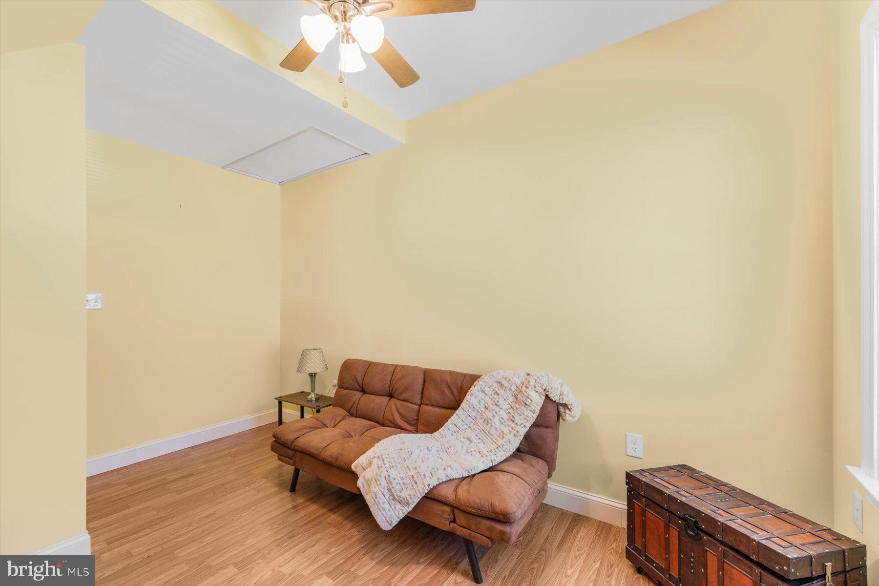 ROWENS MILL - Residential