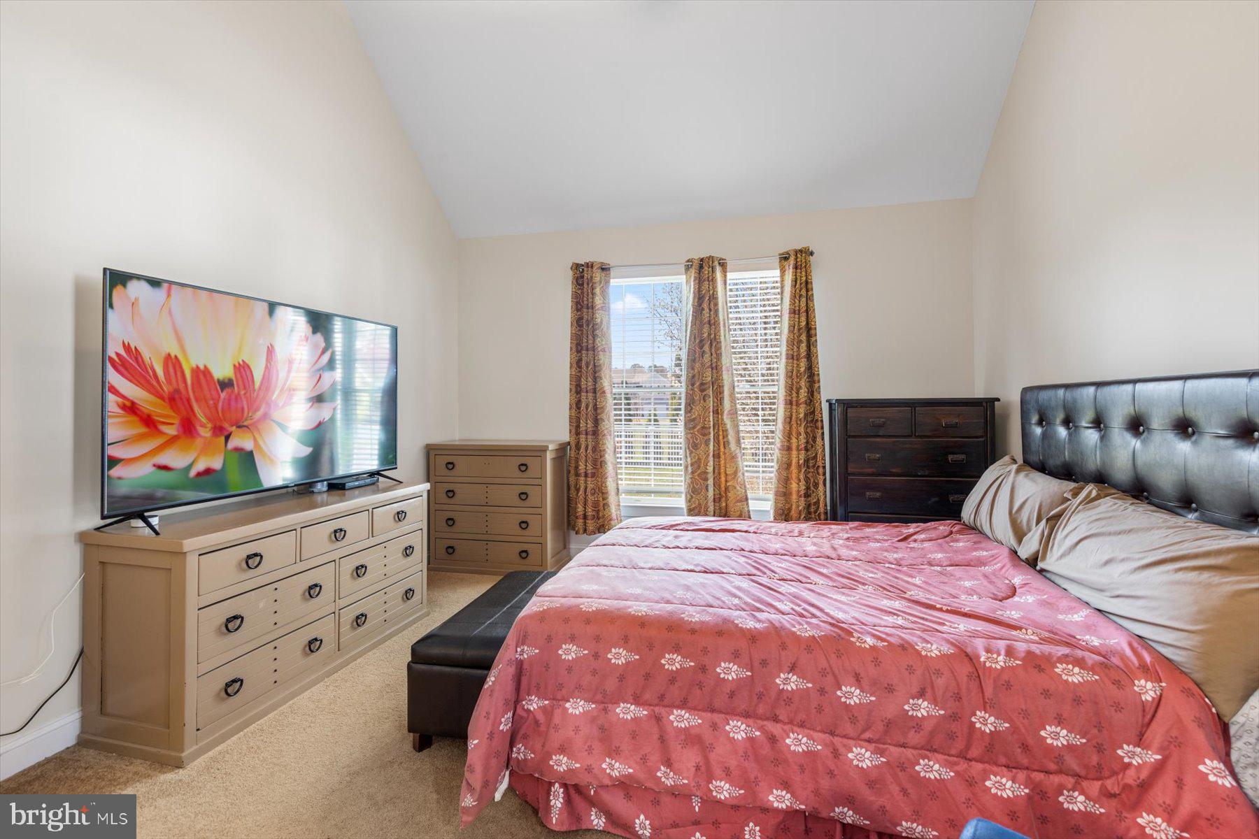 ROWENS MILL - Residential