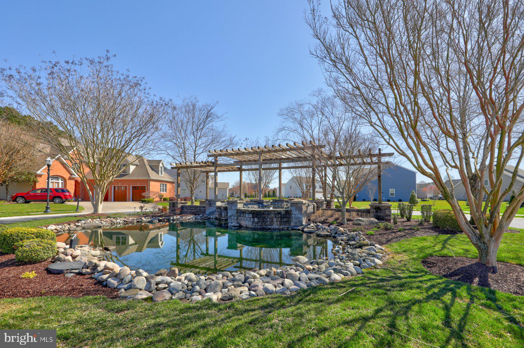 ROWENS MILL - Residential