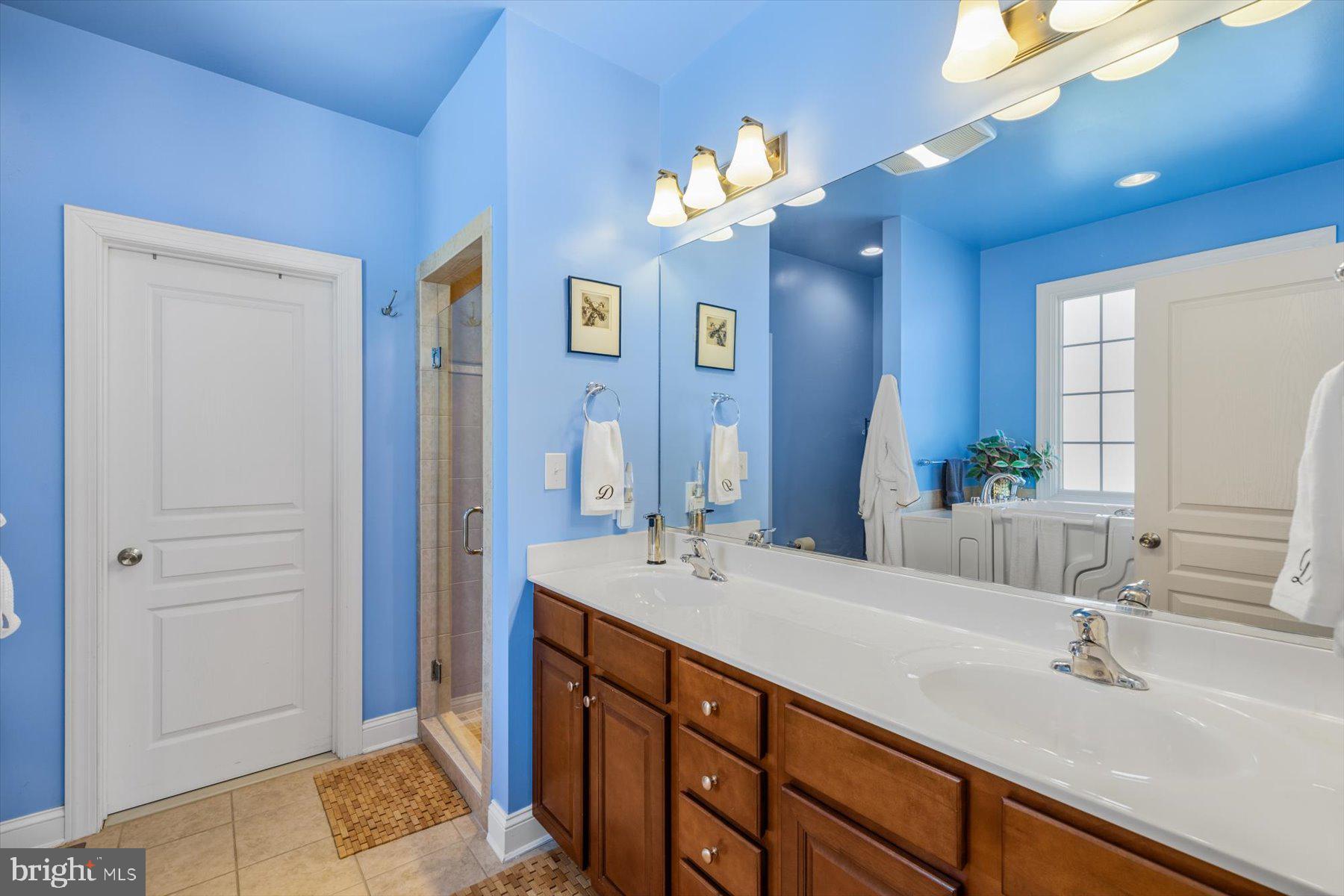 ROWENS MILL - Residential