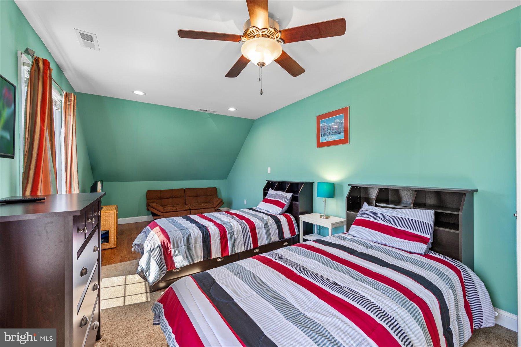 ROWENS MILL - Residential