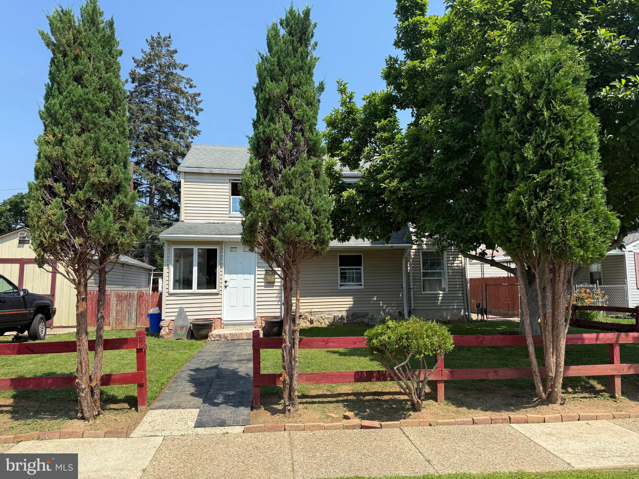 Welcome Home! This charming 2-bedroom, 1-bathroom single-family home is situated on an excellent block, showcasing a delightful curb appeal. Enjoy the ease of indoor-outdoor living with a welcoming front yard and a spacious backyard, perfect for relaxation and entertaining. The property features a generous shed, ideal for extra storage or a workshop. Additional highlights include central air and heating for year-round comfort along with a maintained roof. Property is in need of some cosmetic updates and priced to sell! This won't last long.
Don't miss your chance to make this the perfect family home.