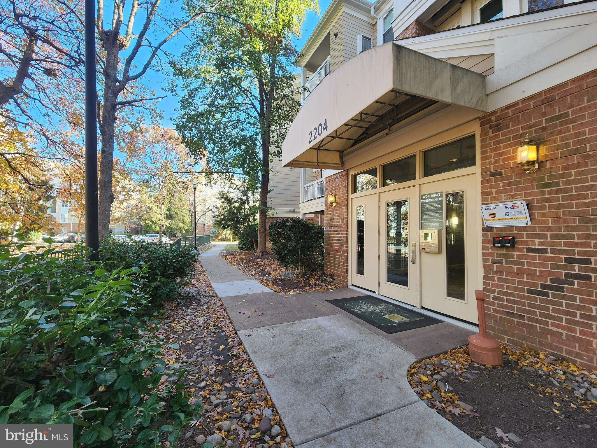 WORLDGATE CONDO - Residential Lease